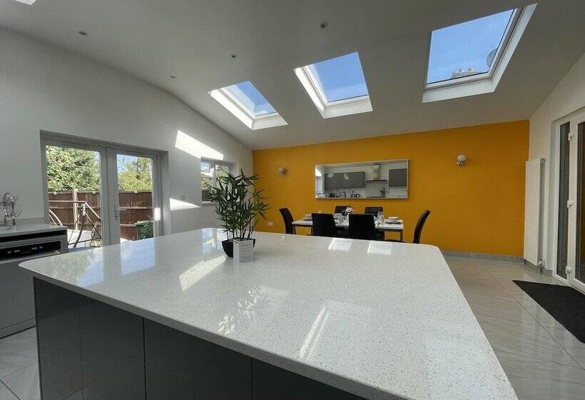 דירת נופש Luxurious Kitchen Lrg Bedrooms Holiday Freeparking