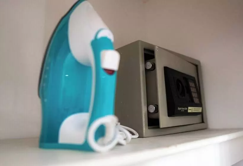 Residenssi Stunning 6 Bed House In Milton Keynes