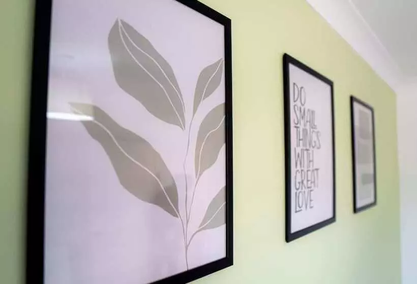 Residenssi Stunning 6 Bed House In Milton Keynes