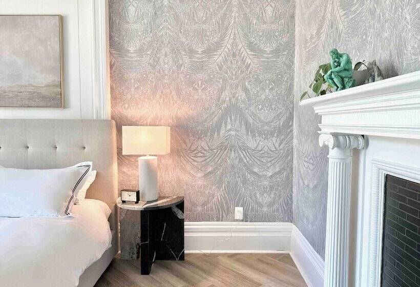 The Elliott Hotel At Highland Park