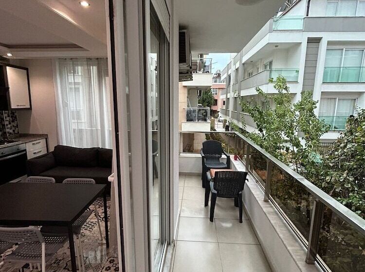 The Nar Suit & Apart