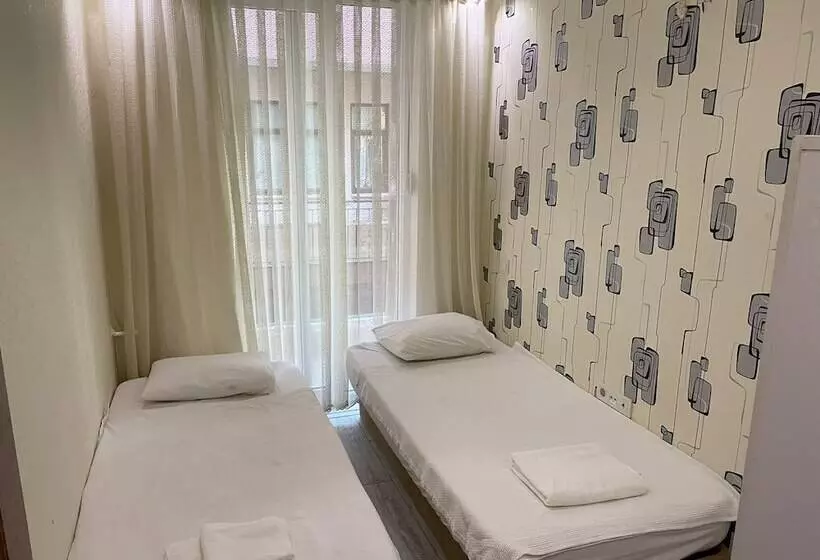 The Nar Suit & Apart