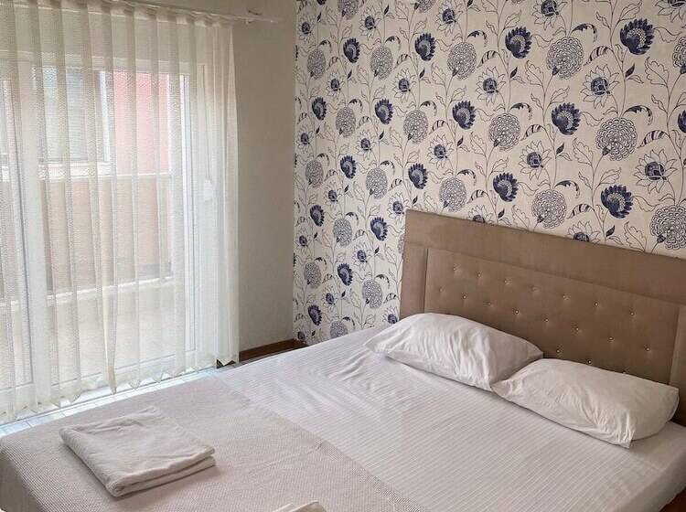 The Nar Suit & Apart