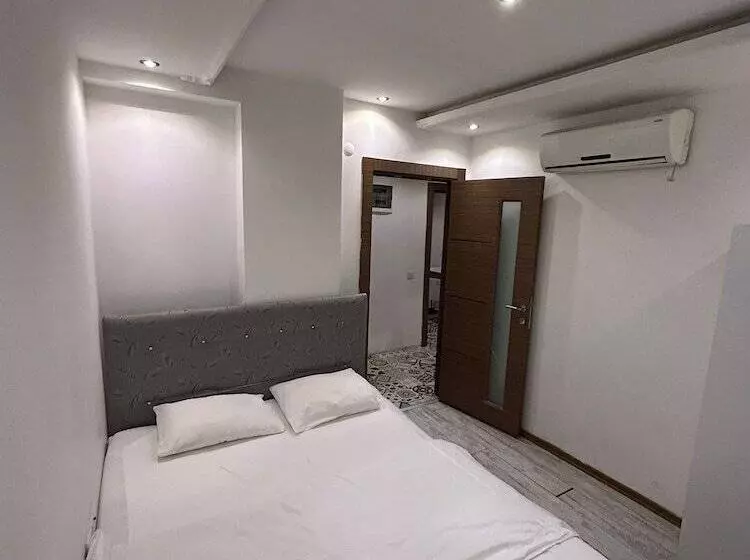 The Nar Suit & Apart