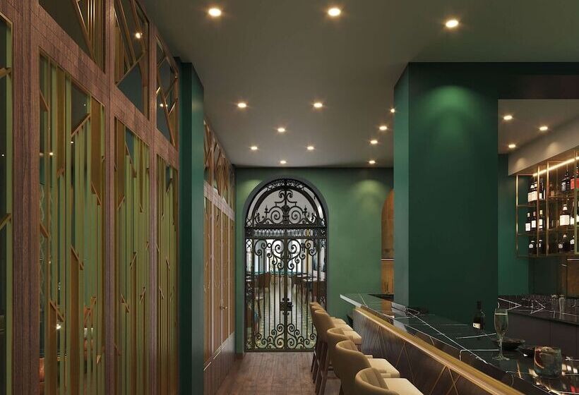 Baron Amédée Armand Hotel & Spa Marseille   Mgallery