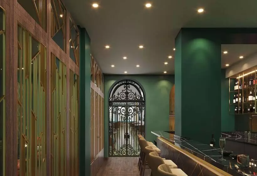 Baron Amédée Armand Hotel & Spa Marseille   Mgallery