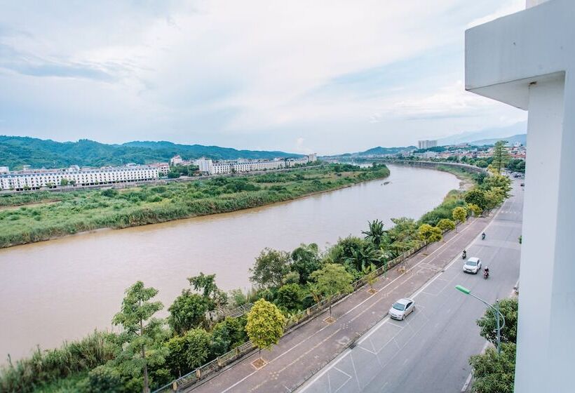 Cao Minh Hotel Lao Cai