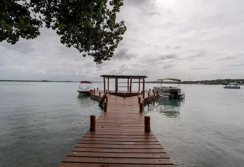 Cristalino Lagoon Front Hotel, Restaurant & Spa