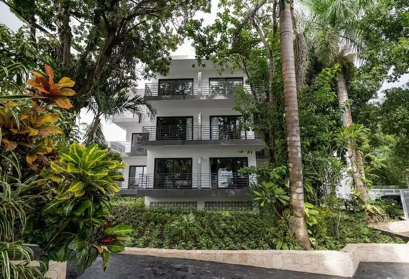 Cristalino Lagoon Front Hotel, Restaurant & Spa