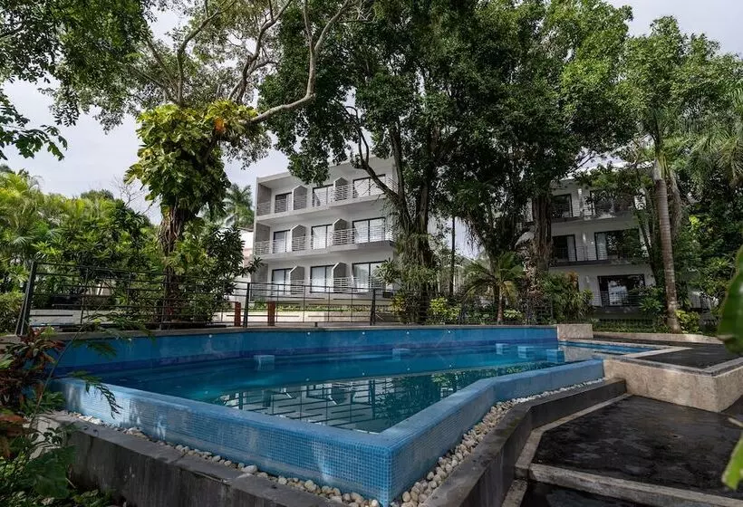 Cristalino Lagoon Front Hotel, Restaurant & Spa