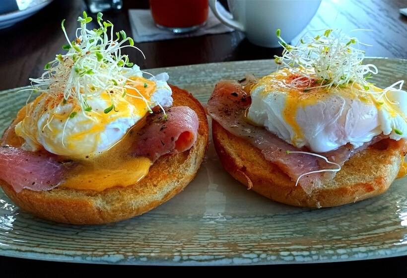 Cristalino Lagoon Front Hotel, Restaurant & Spa