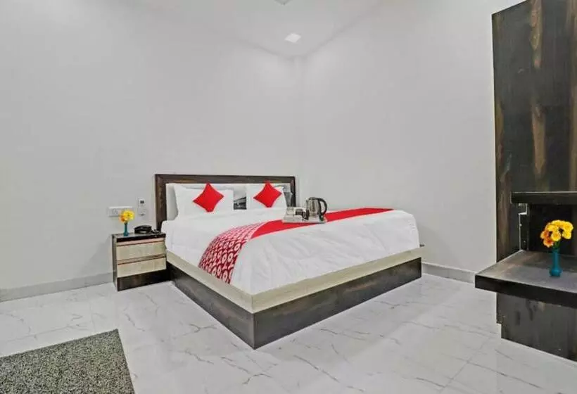 Hotelli Chahat Palace