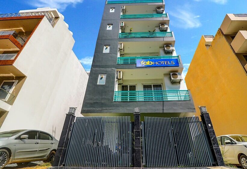 Fabhotel Kiara The Private Suites