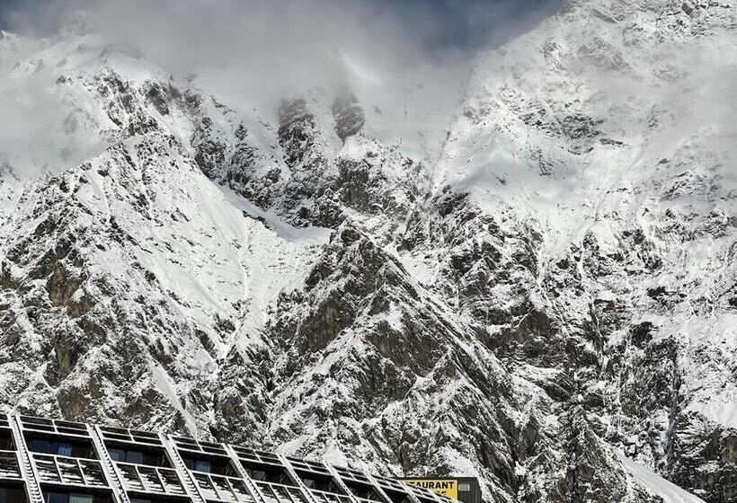 فندق فئة نجمة واحدة Auberge De Piau