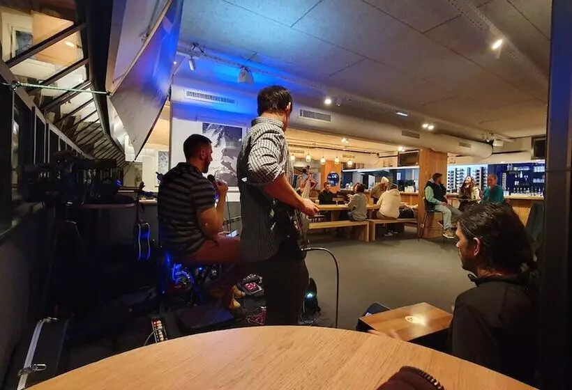 Hostelli Auberge De Piau