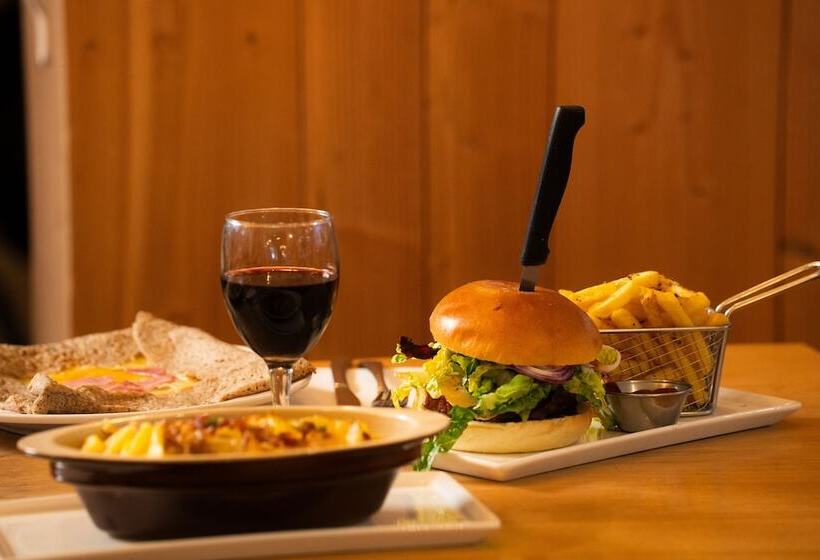 فندق فئة نجمة واحدة Auberge De Piau