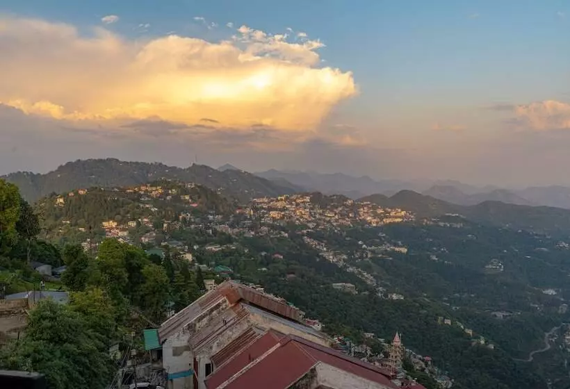 ホテル Artbuzz Mussoorie