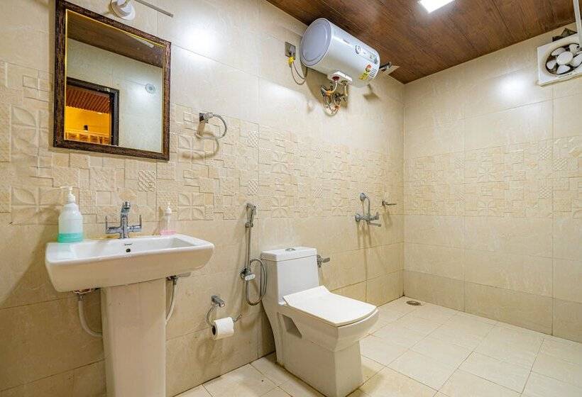 Hotel Artbuzz Mussoorie