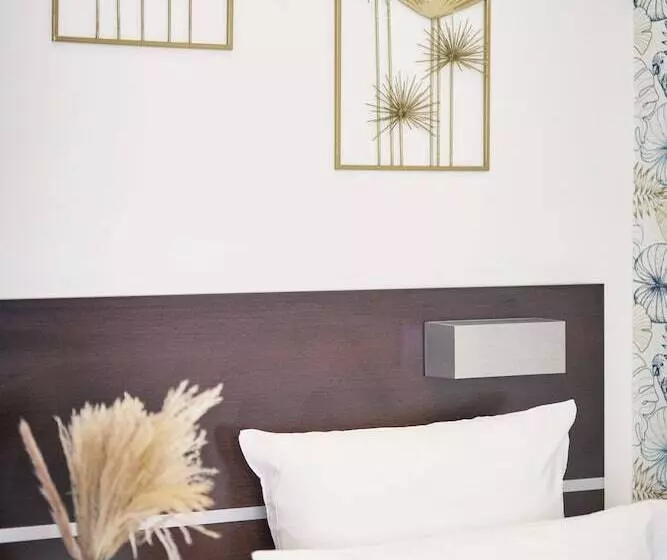 Hotelli Du Vieux Port