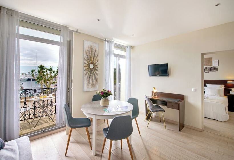 Отель Du Vieux Port