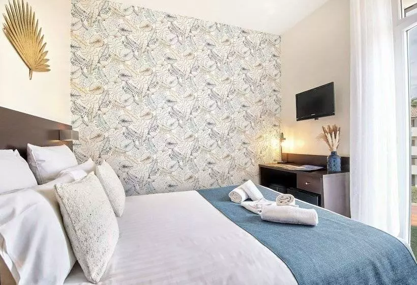 Hotelli Du Vieux Port