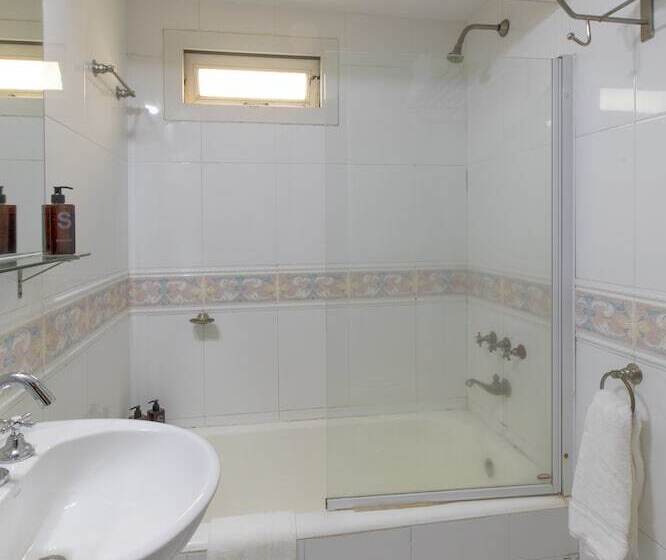 هتل El Misti Coliving Obelisco