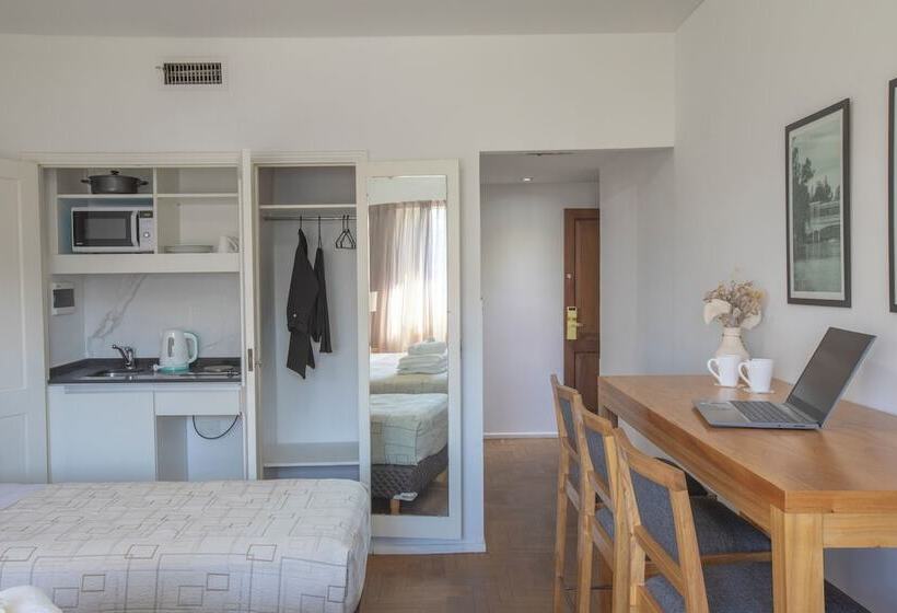 هتل El Misti Coliving Obelisco