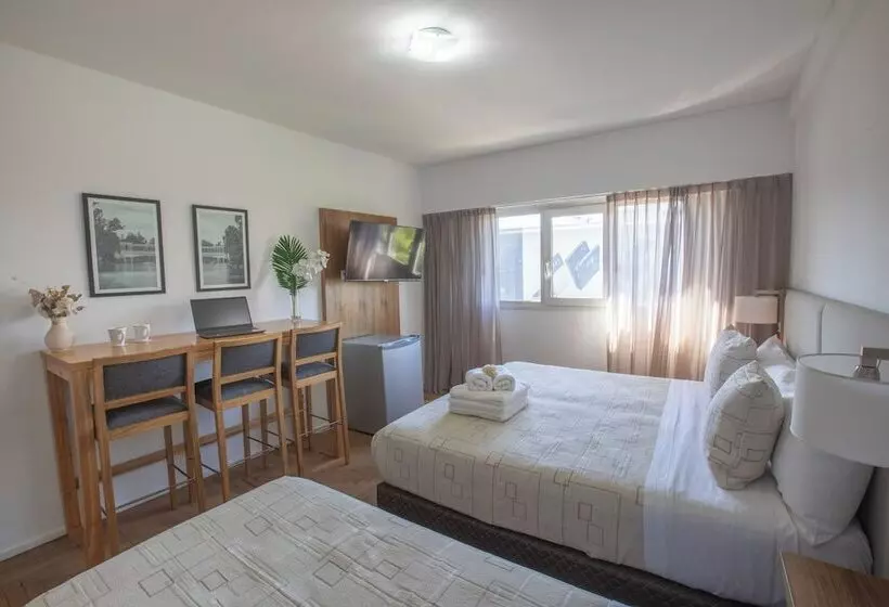 هتل El Misti Coliving Obelisco