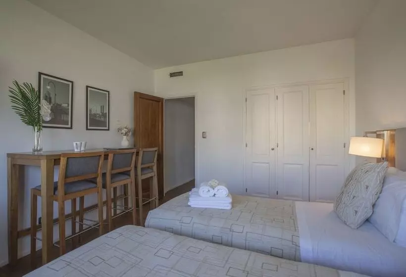 هتل El Misti Coliving Obelisco