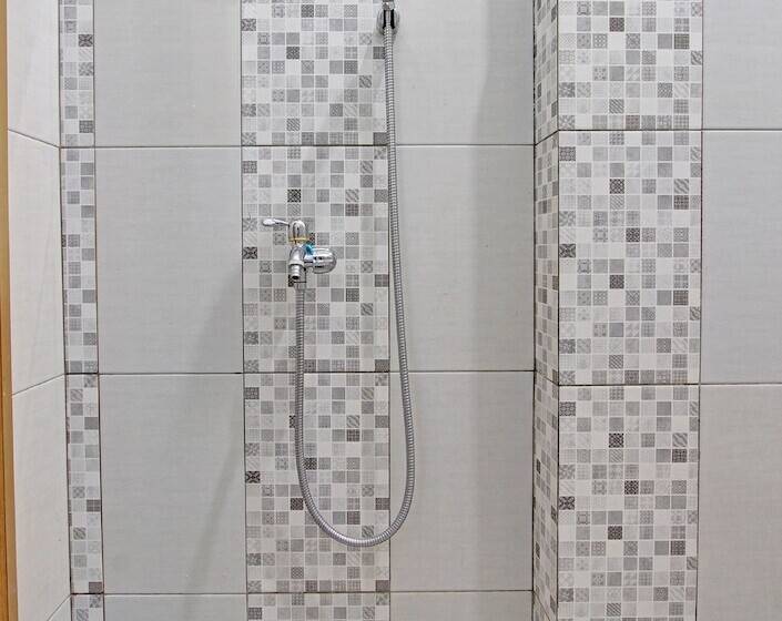 호텔 Fariza House Syariah By Oyo