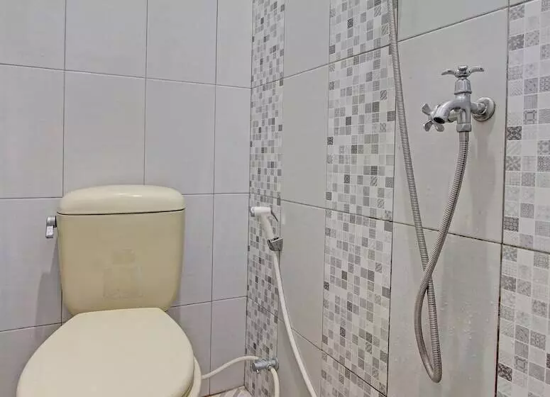 Hotelli Fariza House Syariah By Oyo