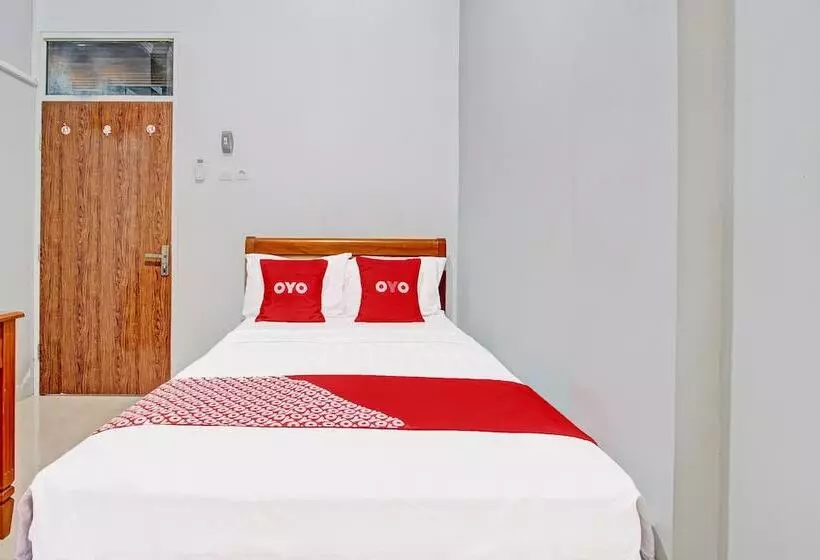 Hotelli Fariza House Syariah By Oyo