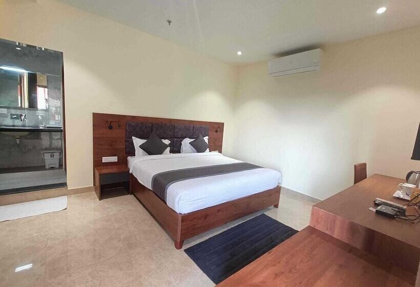 Отель Golden Orchid