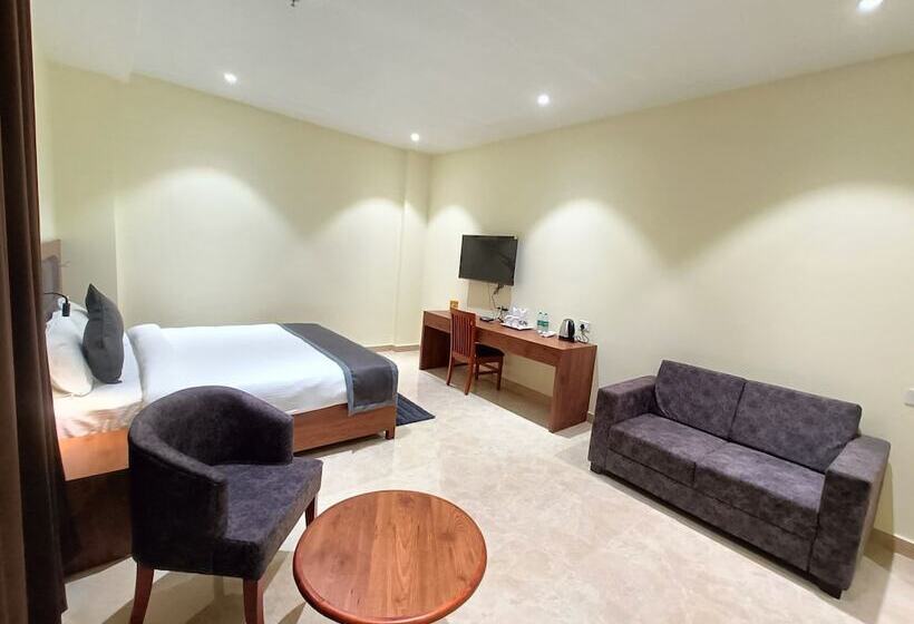 Отель Golden Orchid