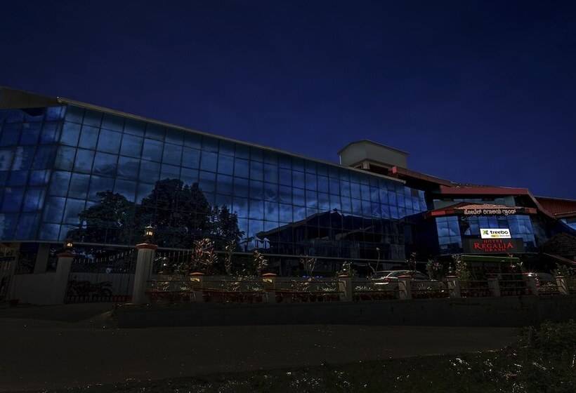 Itsy Hotels Regalia Grand, 500 Mtrs From Madikeri Fort