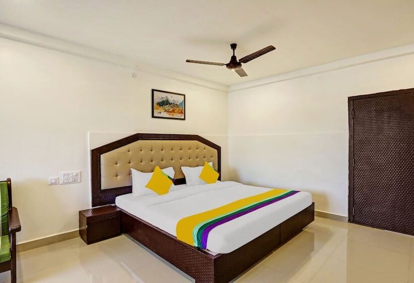 Itsy Hotels Regalia Grand, 500 Mtrs From Madikeri Fort
