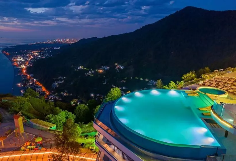 هتل Litz Resort
