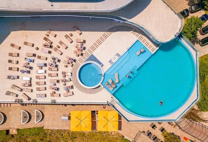 هتل Litz Resort