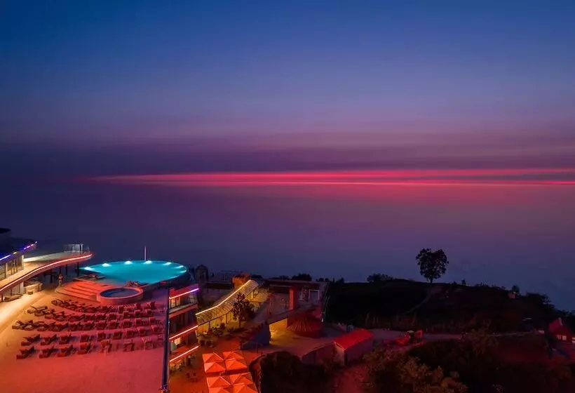 هتل Litz Resort