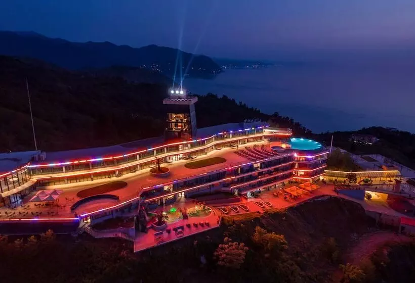هتل Litz Resort