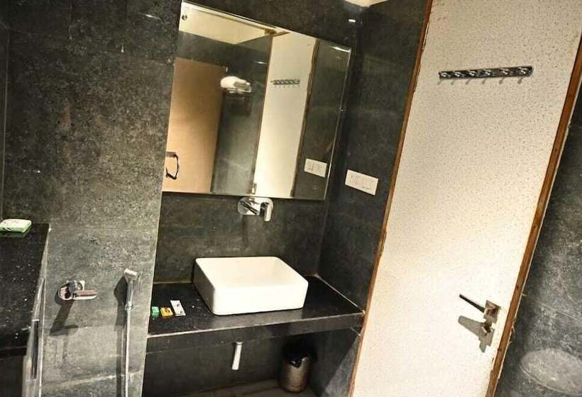 בית מלון כפרי Nakshatra Resort & Garden