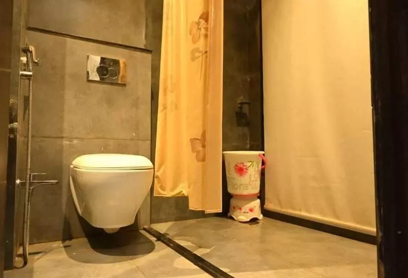 Hotelli Nakshatra Resort & Garden