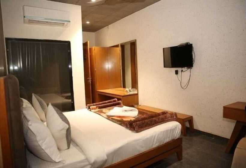 בית מלון כפרי Nakshatra Resort & Garden