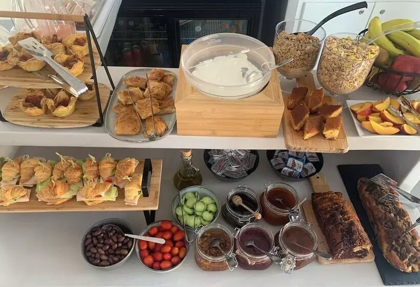 Hotelli Paros Five Senses