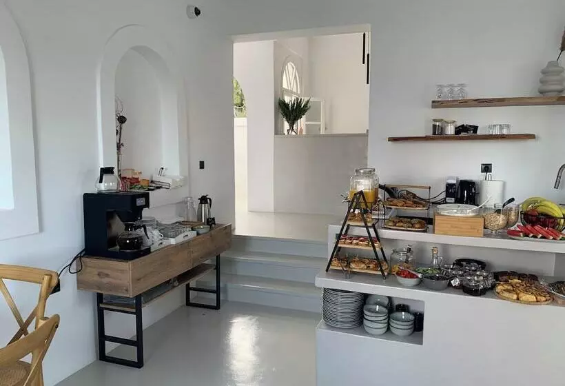 Hotelli Paros Five Senses