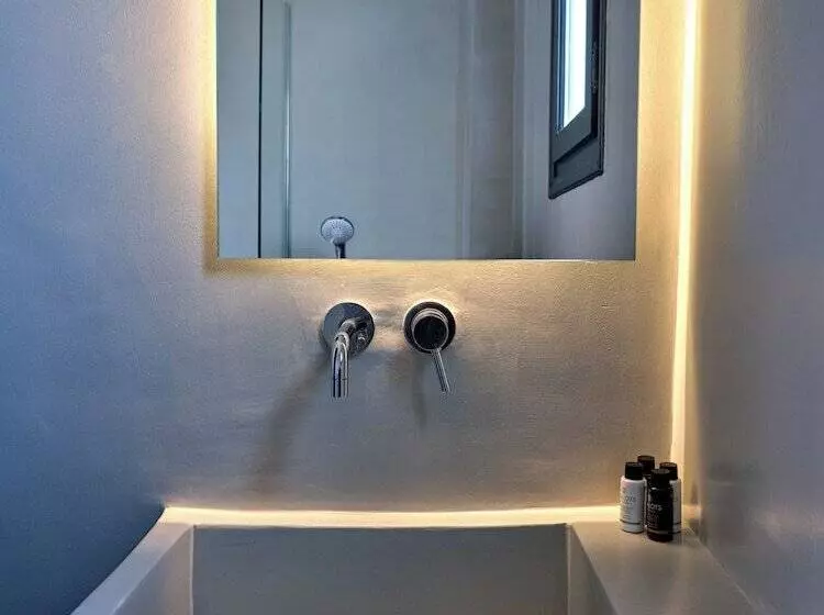 Hotelli Paros Five Senses