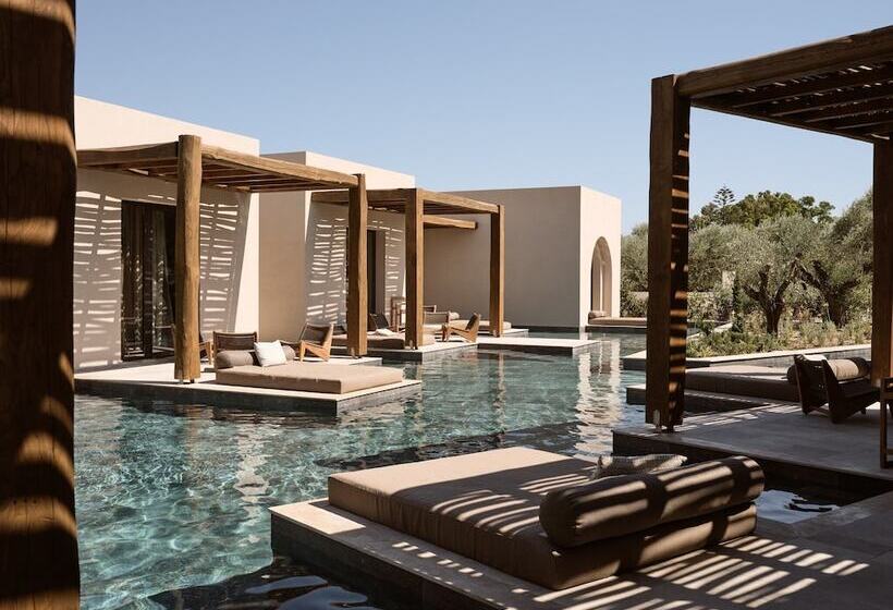 هتل Pierros Verde