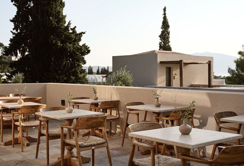 هتل Pierros Verde