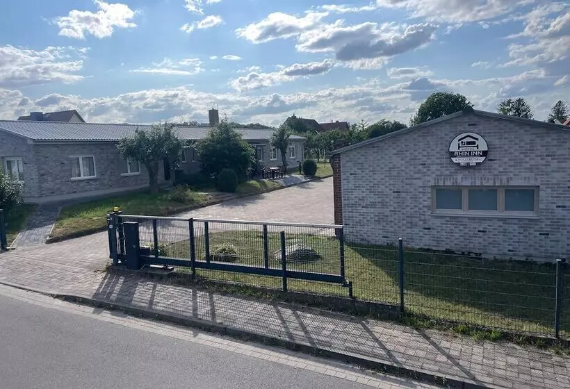 Hotelli Rhin Inn