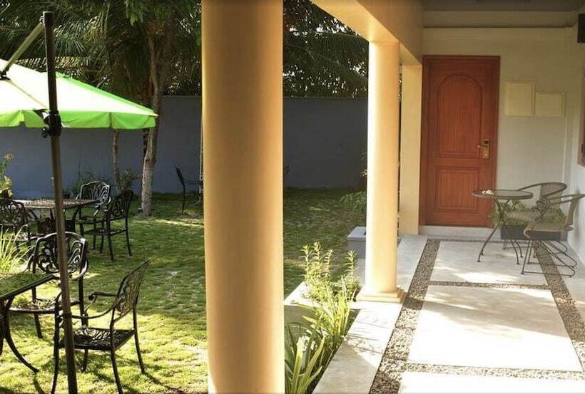 هتل Tiger Shark Residence